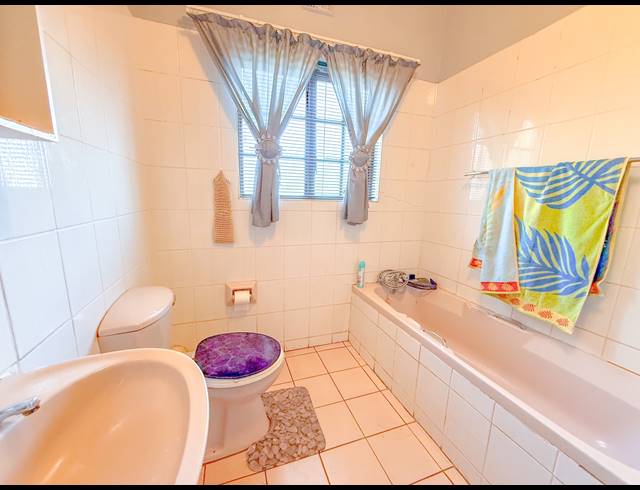 3 BEDROOM HOUSE FOR SALE IN GRANTHAM PARK